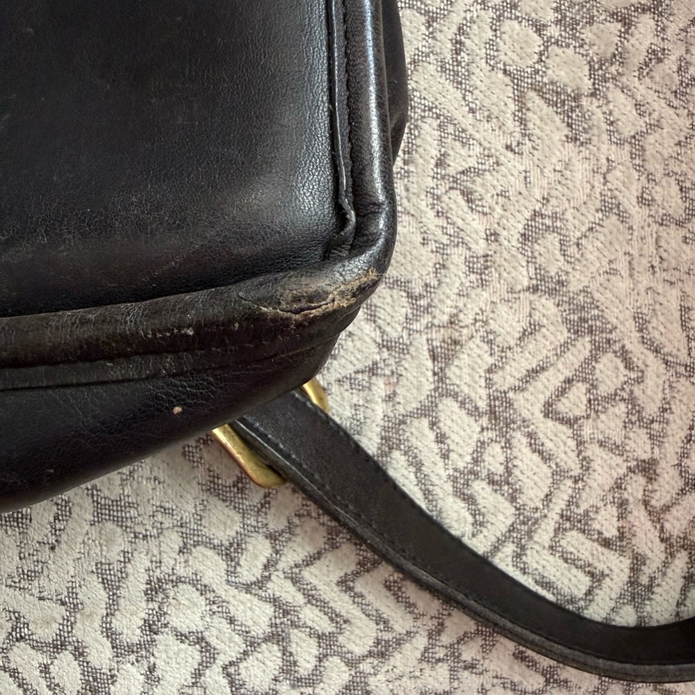 Vintage Coach Willis Black Leather Bag with Hangtag - Picture 7 of 9